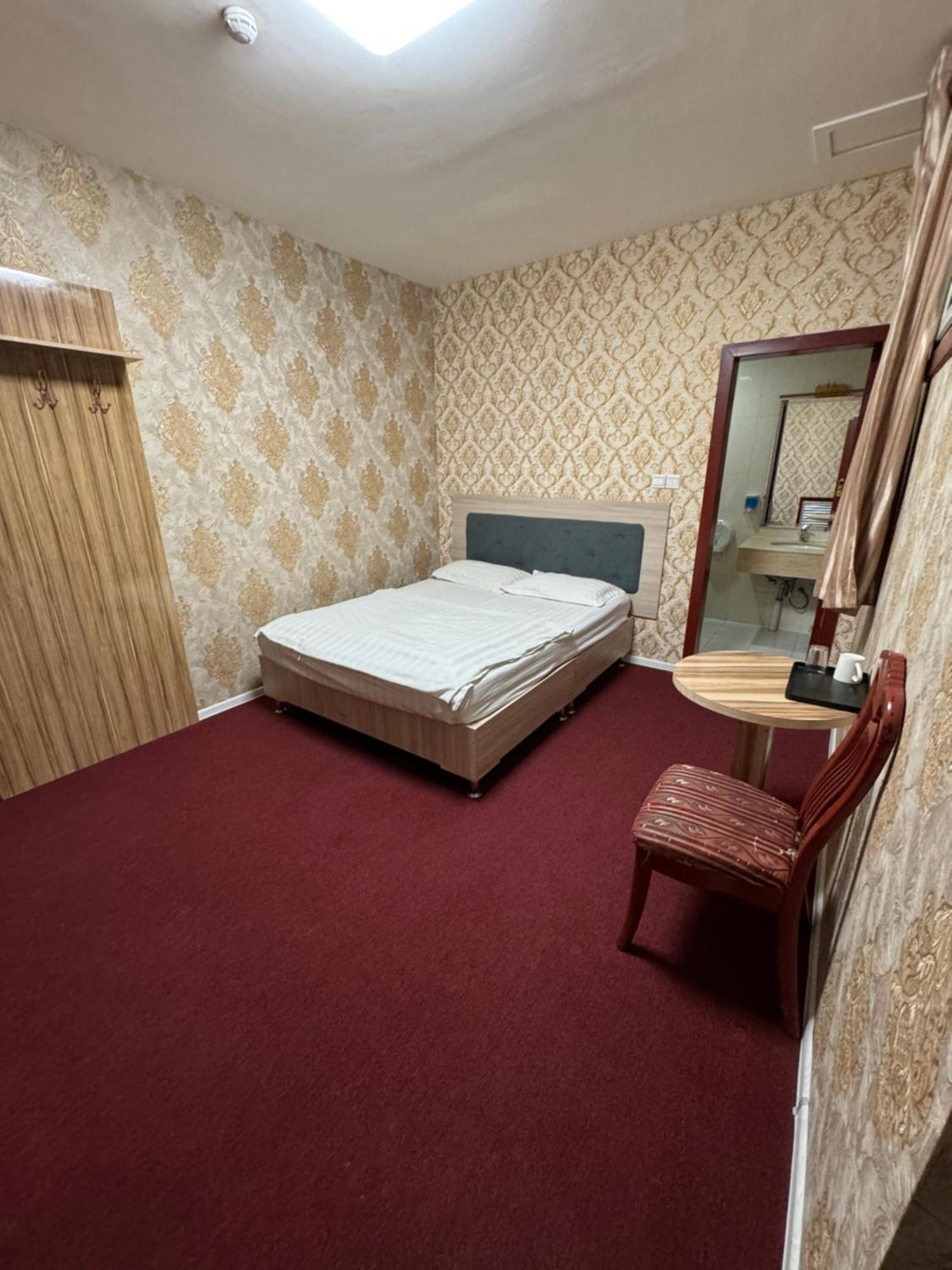 Zolotoi Drakon Hotel Almaty Extérieur photo