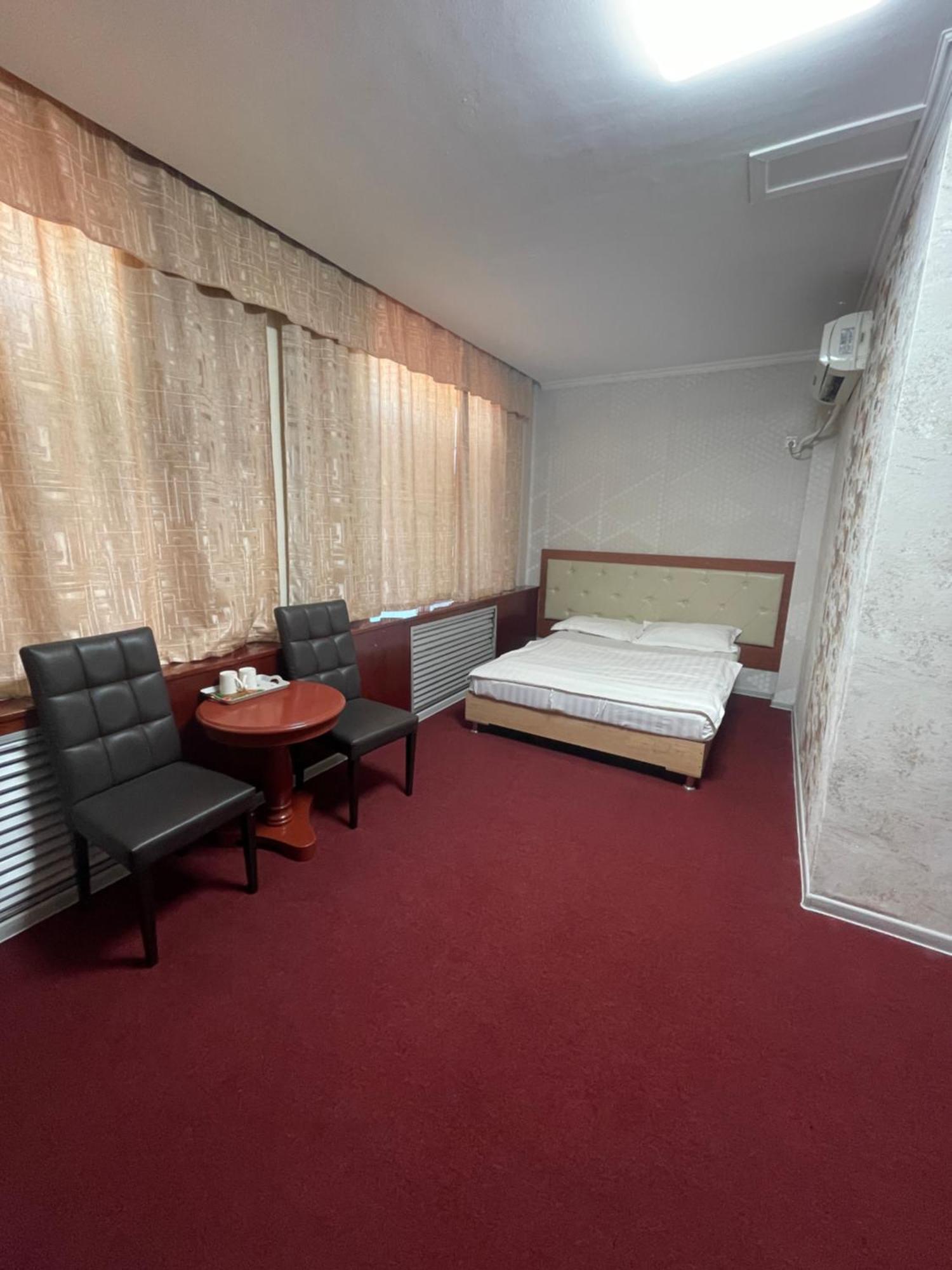 Zolotoi Drakon Hotel Almaty Extérieur photo