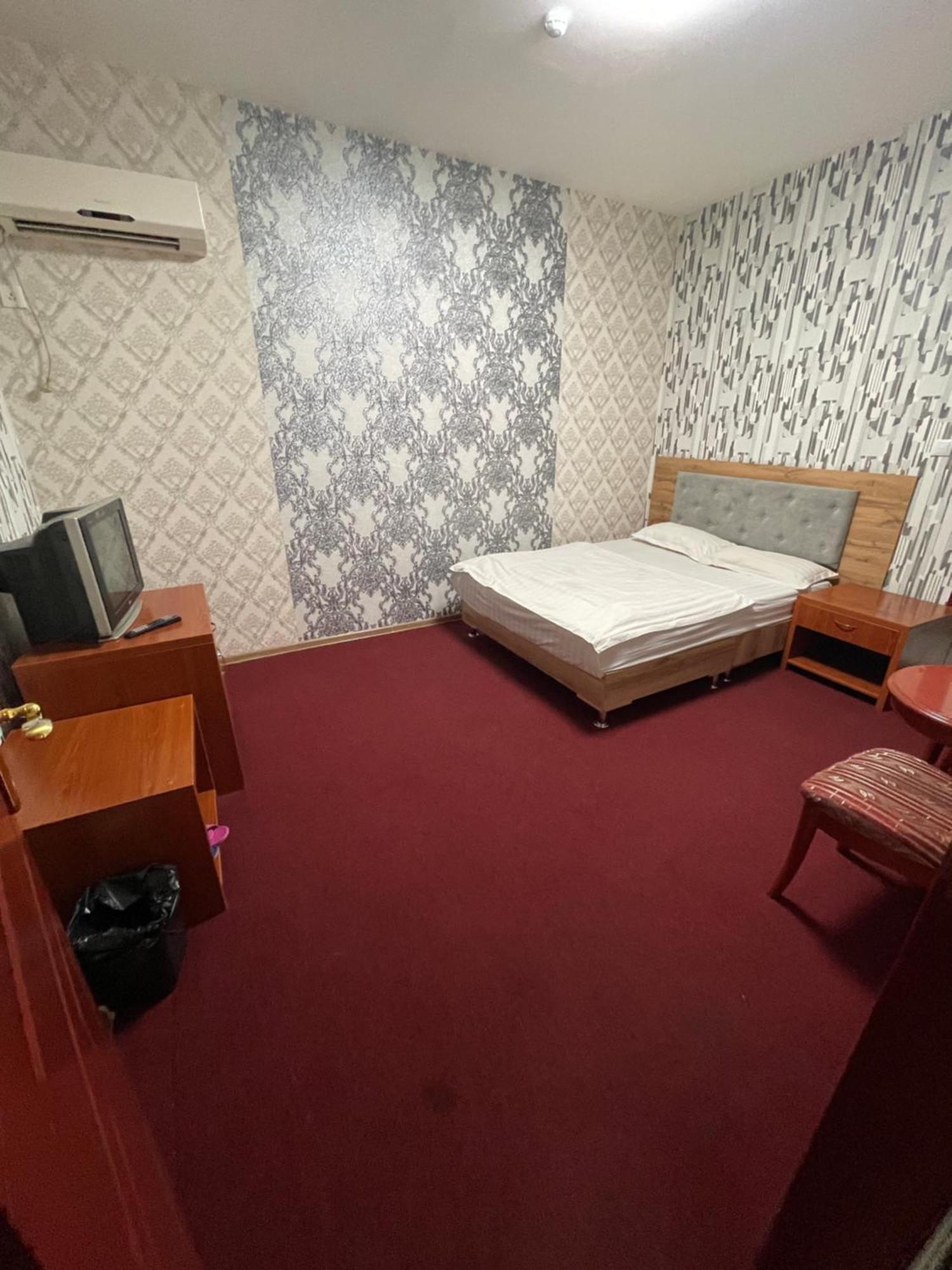 Zolotoi Drakon Hotel Almaty Extérieur photo